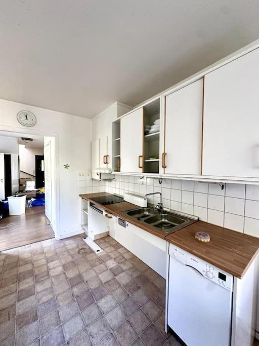 Villa Workers 10-rooms Near Volvo Göteborg