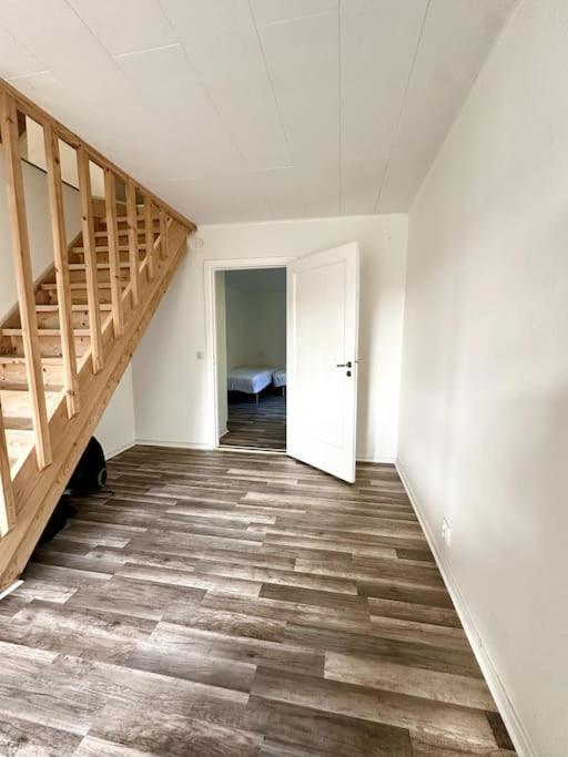 Villa Workers 10-rooms Near Volvo