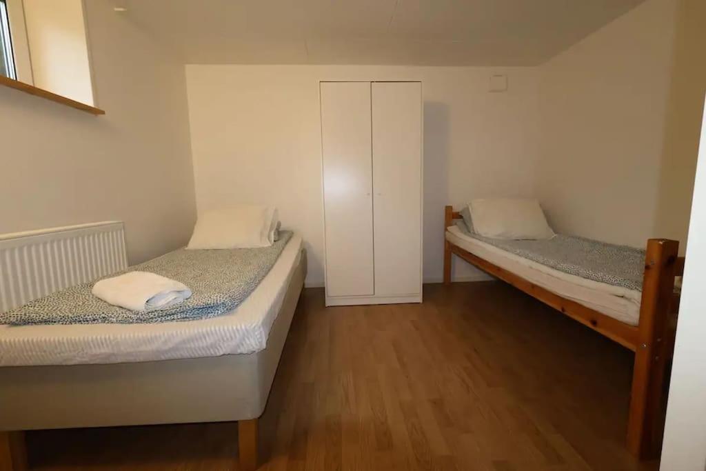 Workers 10-rooms Near Volvo