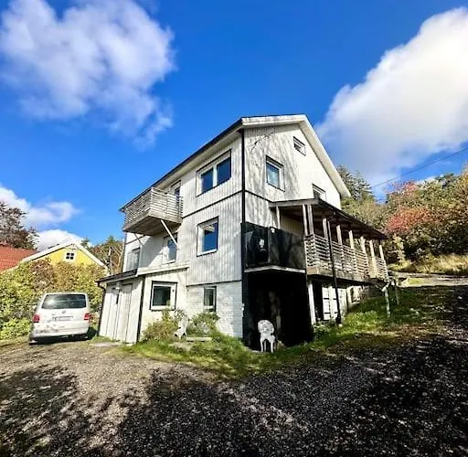 Workers Home 10-Rooms Near Volvo