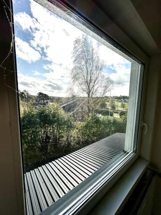 Workers 10-rooms Near Volvo * Gothenburg