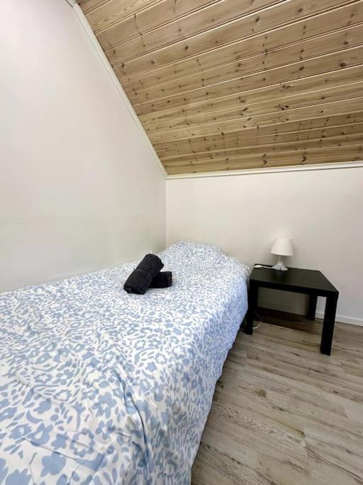 Workers 10-rooms Near Volvo Gothenburg