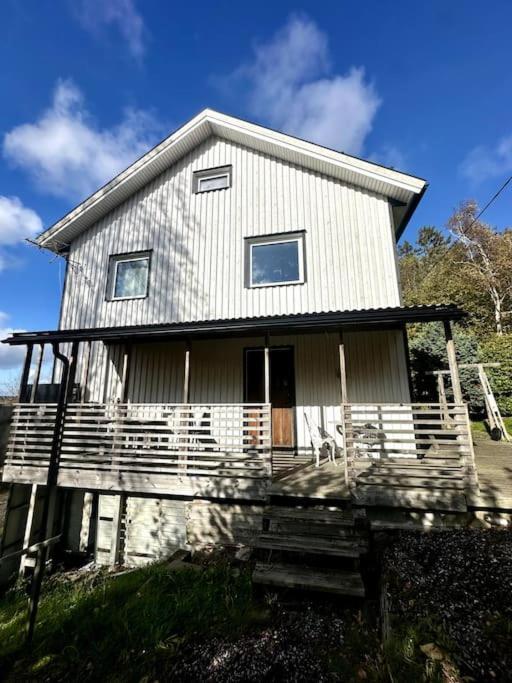 Villa Workers 10-rooms Near Volvo